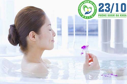 Giữ vệ sinh sạch sẽ vùng kín giúp phòng tránh viêm vùng chậu